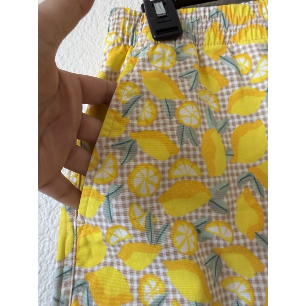Lands End Womens Shorts Size 8 Yellow Lemon Print Mid Rise Cotton Chino - Picture 6 of 15
